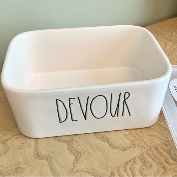💥PRICE ⬇️💥Rae Dunn DEVOUR Food Storage Container - Picture 2 of 7